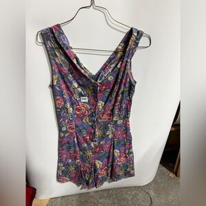 #3162-Floral V-Neck tank top